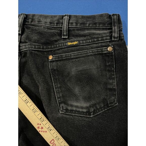 VTG Wrangler 13MWZ Jeans Mens 37x30 Black 100%‎ Cotton Wash Fade Wallet - Picture 1 of 11